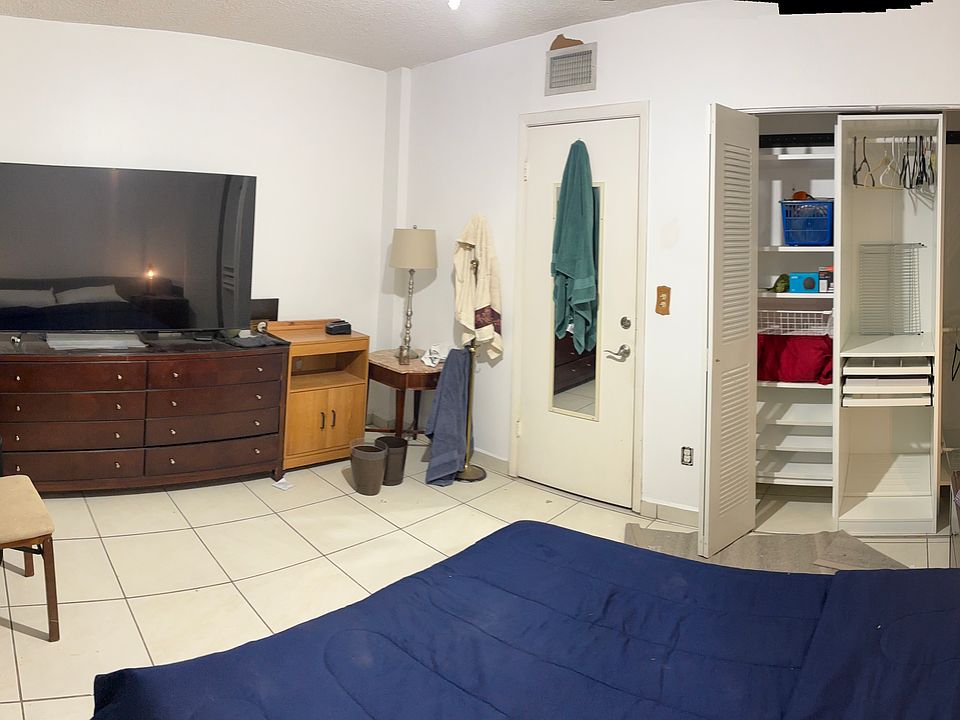 2nd image of 121 SW 109th Ave APT M2