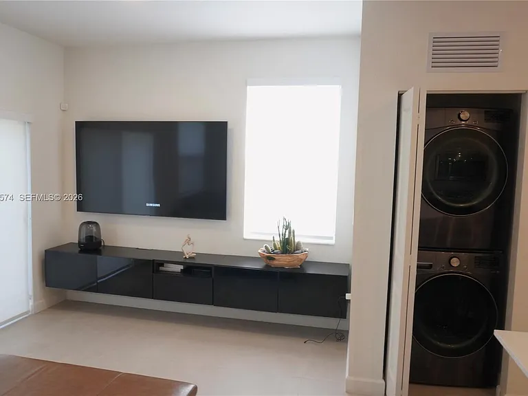 12305 NW 23rd Ct — Photo 10