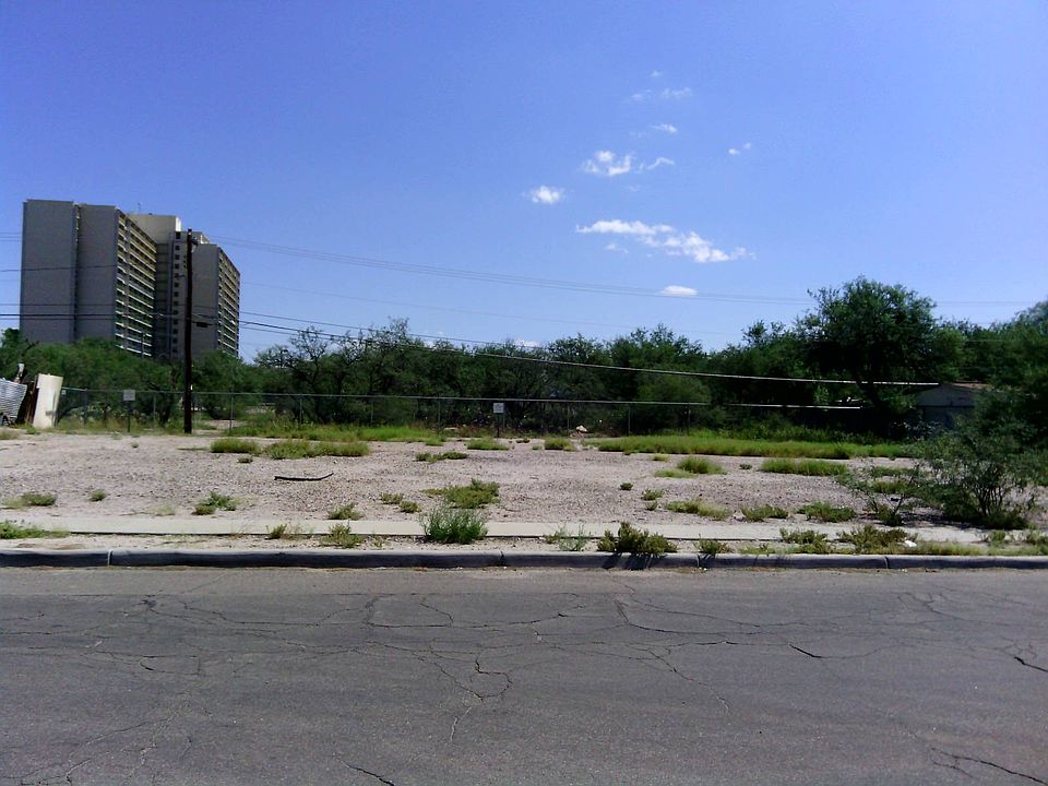 2nd image of 1414 N 15th Ave
