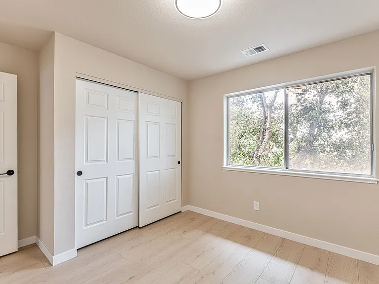 19723 Redwood Rd — Photo 50