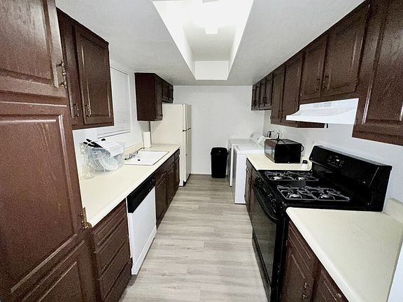 4th image of 4650 Koval Ln #17428132