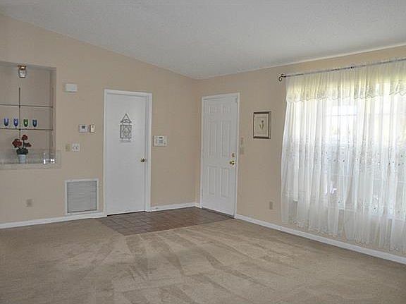 5th image of 2302 SE Harrington Ave