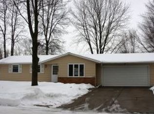 2488 Morgan Ln, Green Bay, WI 54311