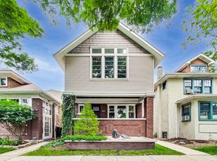802 Hayes Ave, Oak Park, IL 60302