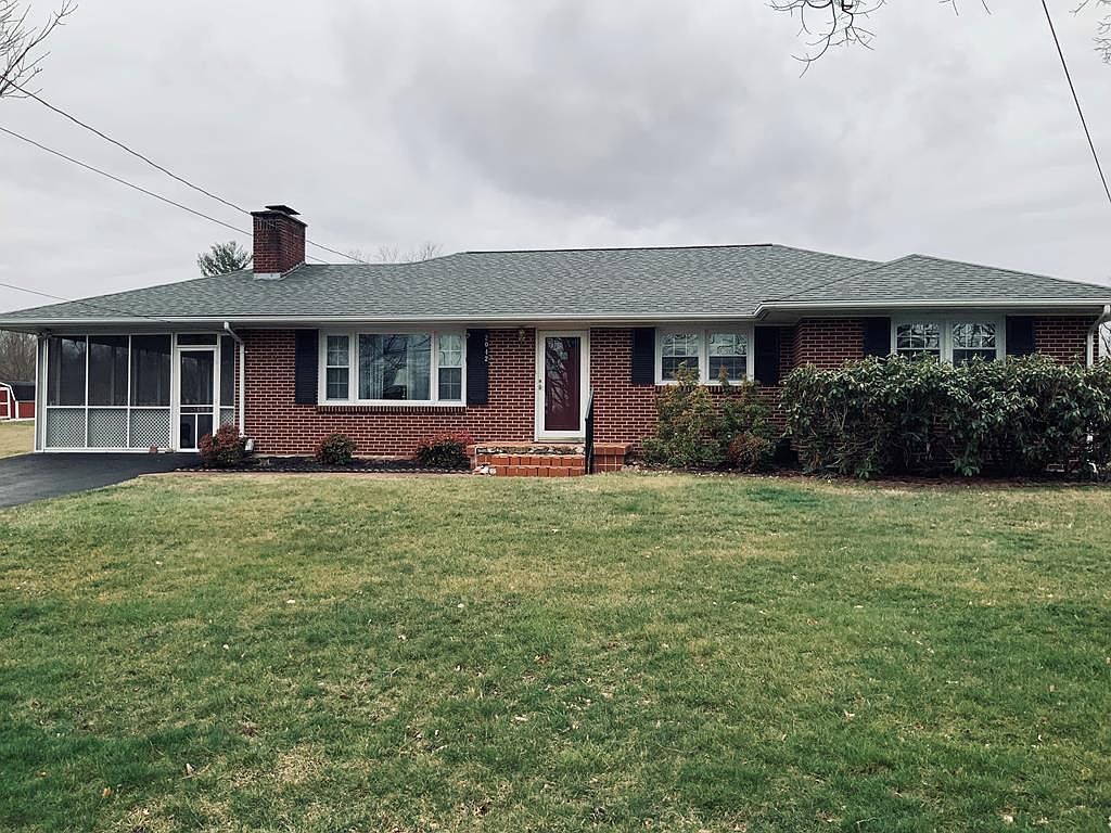 2042 Twin Oaks Ave, Pulaski, VA 24301 Zillow