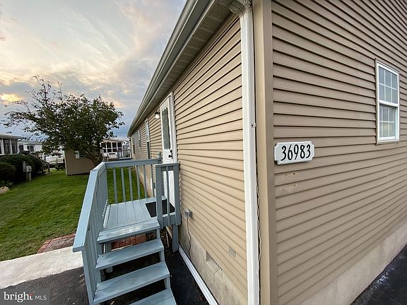 3rd image of 36983 Blue Bill Dr