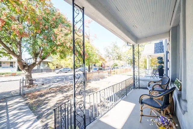 654 Elati St — Photo 24