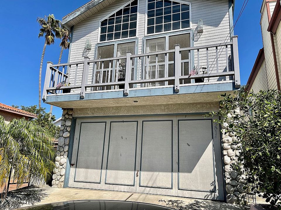 1st image of 2034 Hillcrest Dr