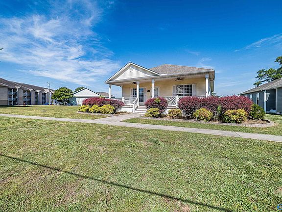 3rd image of 5699 Bay Village Dr