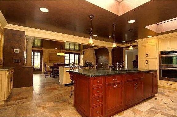 Large Kitchen
