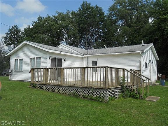 2nd image of 14309 Ironwood Dr NW