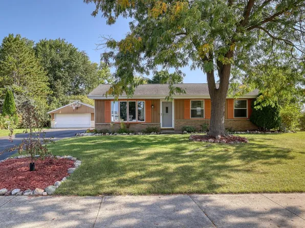 925 Lenora COURT, West Bend, WI 53090