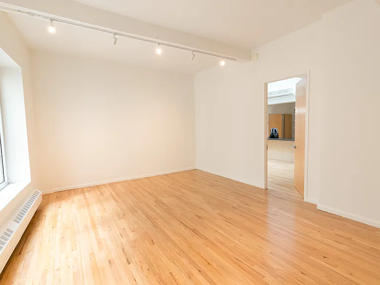 80 Nassau St #4A — Photo 17