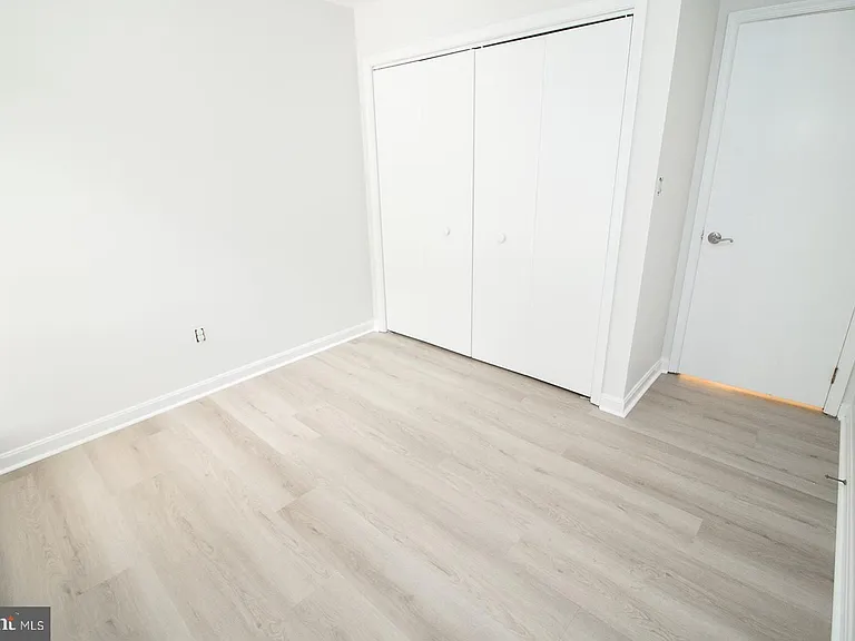 44792 Locust Ridge Ct #850 — Photo 16
