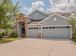 1412 Beaconsfield Dr, Zephyrhills, FL 33543