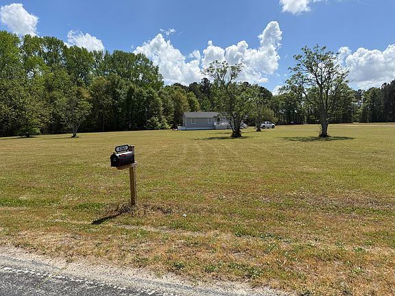 2nd image of 8365 Silver Rd