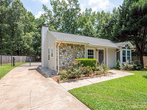 2nd image of 6604 Park Hickory Dr