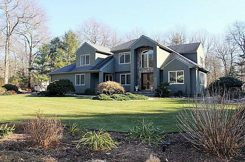 1st image of 158 Glen Hill Dr