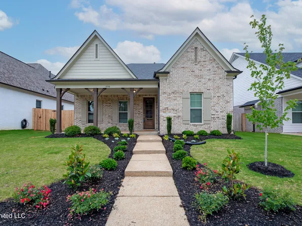 3530 Hatton Dr, Nesbit, MS 38651