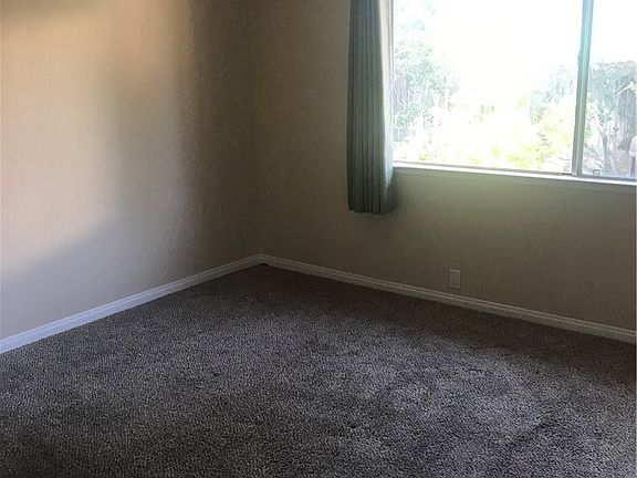 3rd image of 1951 Willow Tree Ct