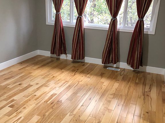 5th image of 310 Brookmere Rd SW #6