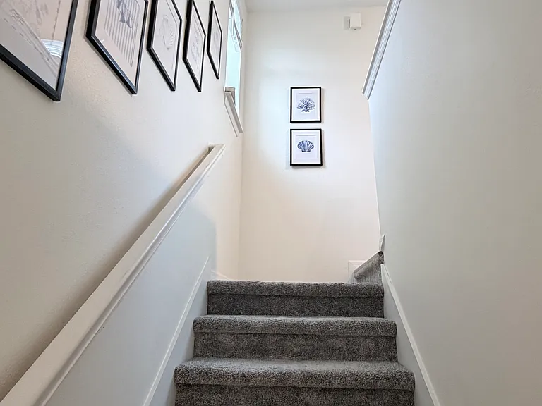 2089 White Feather Loop #1 — Photo 3
