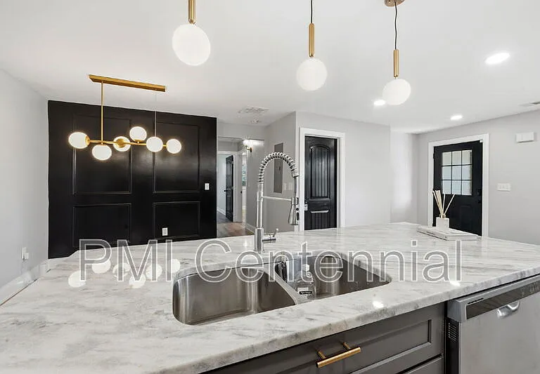 562 Gary Rd NW — Photo 13