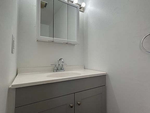 3rd image of 831-67 N 41st St #4053