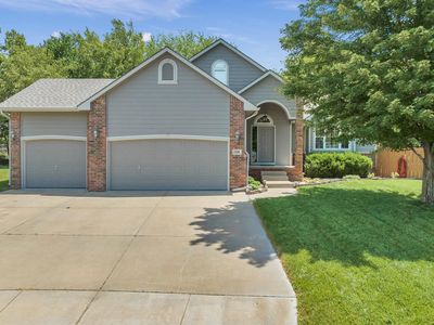520 W Douglas Ct, Andover, KS, 67002