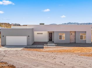 72 Yoga Ct, Rio Rico, AZ 85648