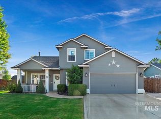92 S Blue Bonnet Way, Nampa, ID 83687