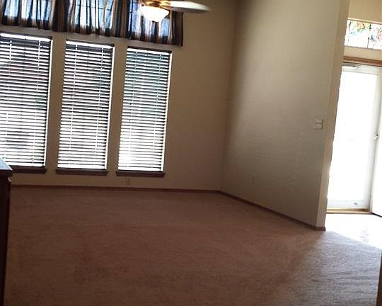 5th image of 7309 NW Crestwood Dr