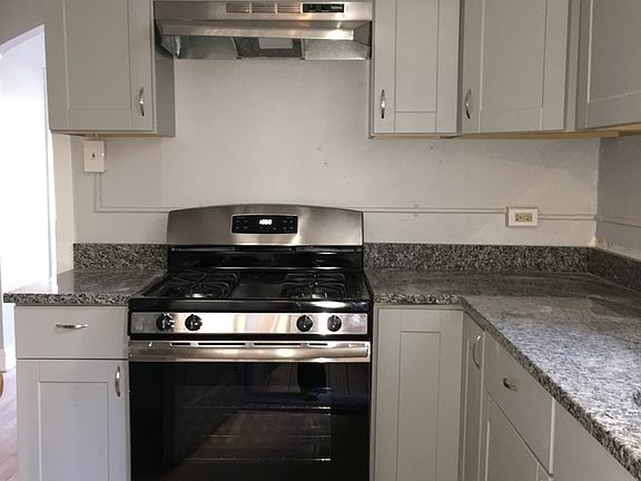 2nd image of 4500 N Whipple St #1