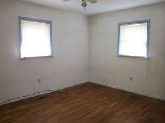 3rd image of 1064 Dotland Cir