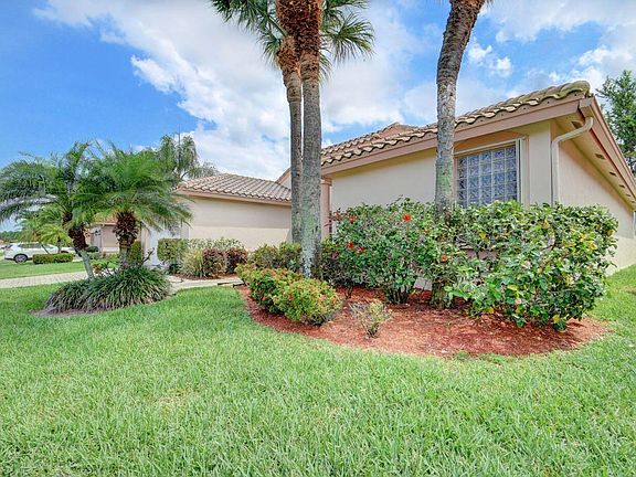 2nd image of 6586 Maggiore Dr