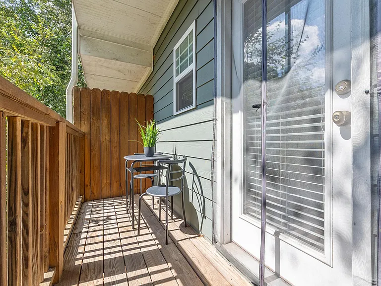 1365 Memorial Dr SE #9 — Photo 25
