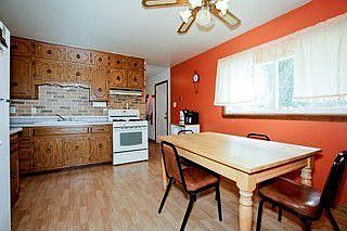 Kitchen / Breakfast Room