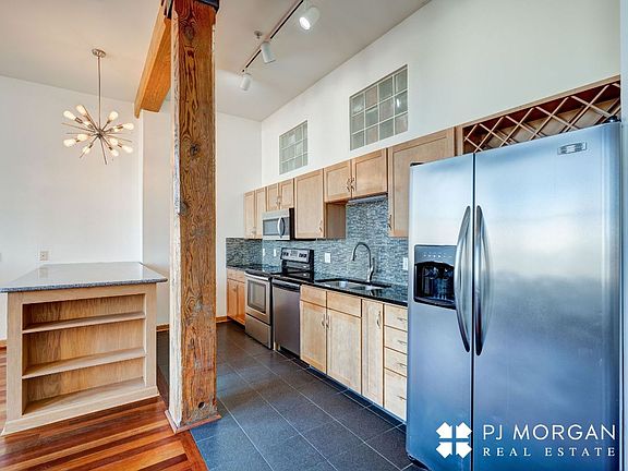 2nd image of 1119 Howard St APT 402