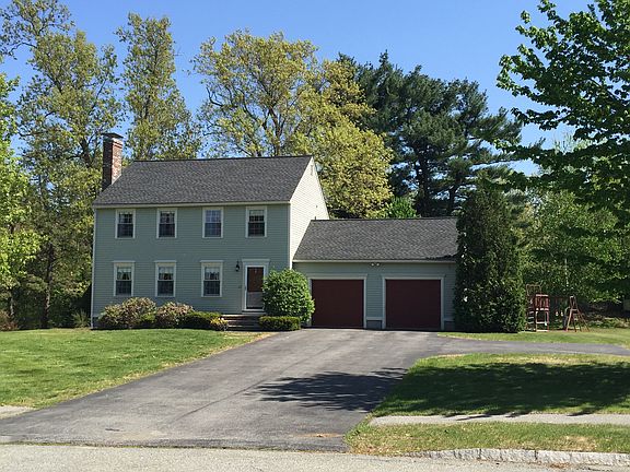 2nd image of 22 Almeria Cir