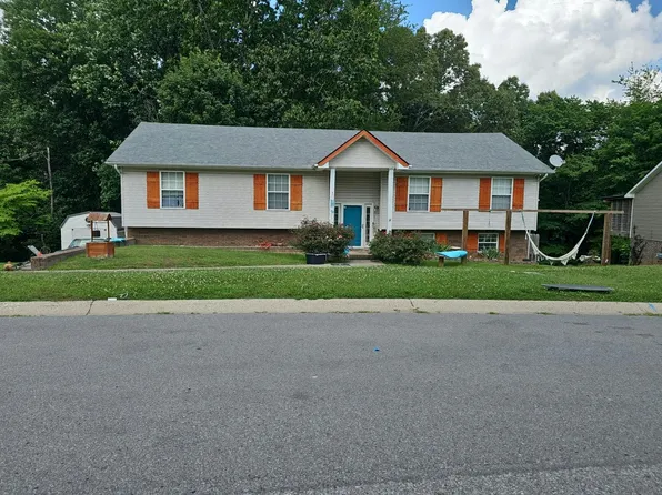 825 Leigh Ann Dr, Clarksville, TN 37042