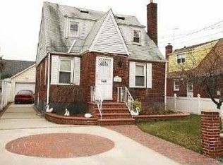 1463 Surprise St, Elmont, NY 11003