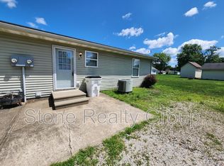 762 S Fulton St UNIT B, Clinton, IN 47842