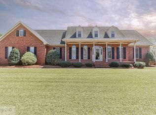 208 Lake Ridge Dr, Goldsboro, NC 27530
