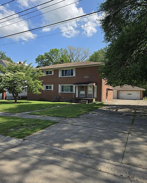 1st image of 1703 Carlton Rd