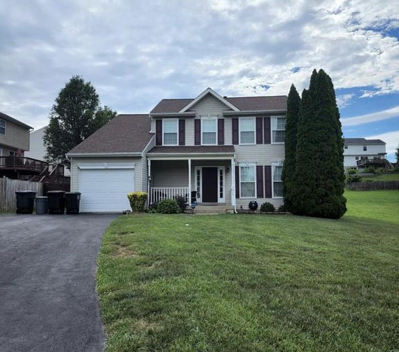 1st image of 13824 Redstone Dr