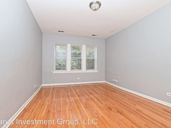 5th image of 3269 W Wabansia Ave #3W