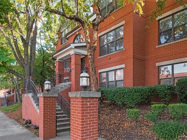 435 W 9th St APT 302, Kansas City, MO 64105