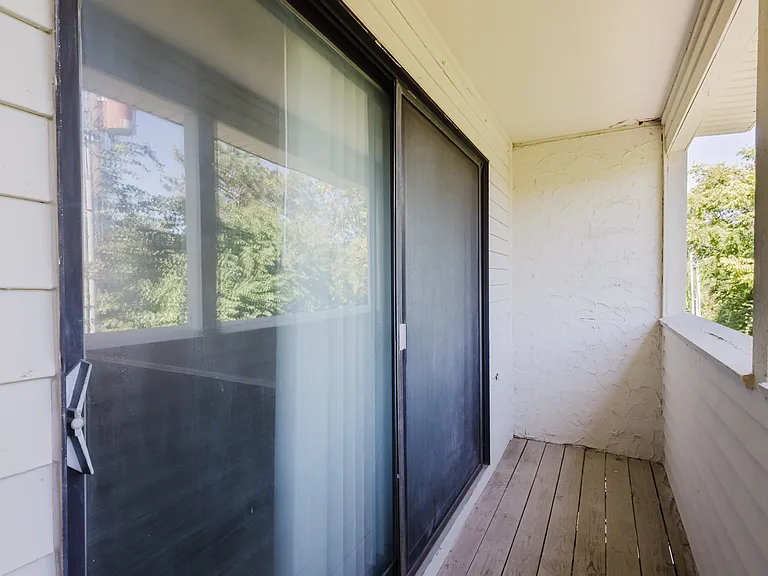 Hideaway — Photo 14