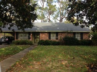1228 Cottage Dr, Greenville, MS 38703