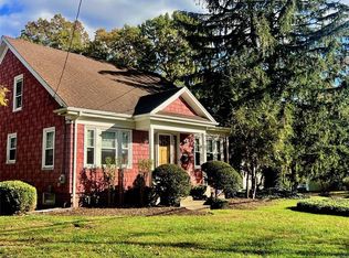 246 Washington Rd, Barrington, RI 02806